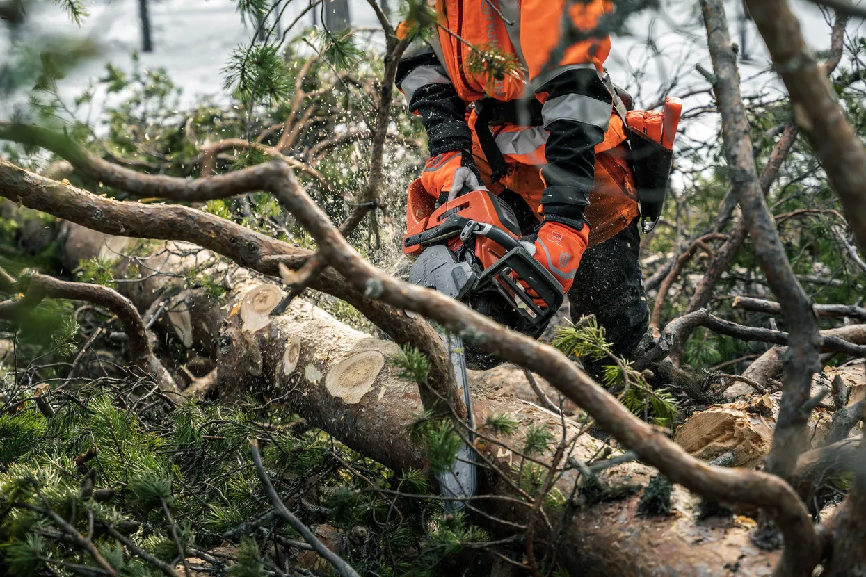 Rola lanț X-CUT SP33G .325'' 1.3mm | Lungime 30.48 m