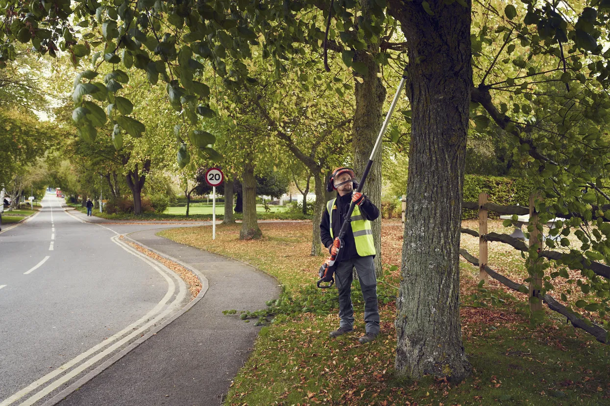Husqvarna 530iPT5 (nu include acumulator și încărcător)