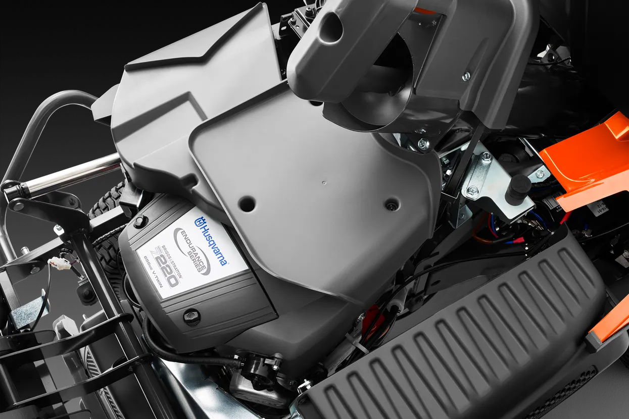 Husqvarna RC 320Ts AWD (nu include masă de tăiere)