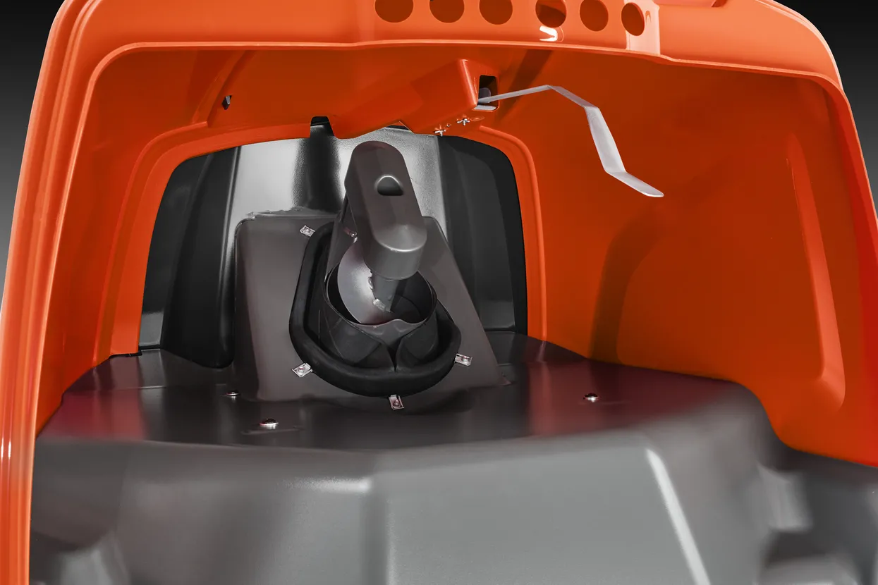 Husqvarna RC 320Ts AWD (nu include masă de tăiere)