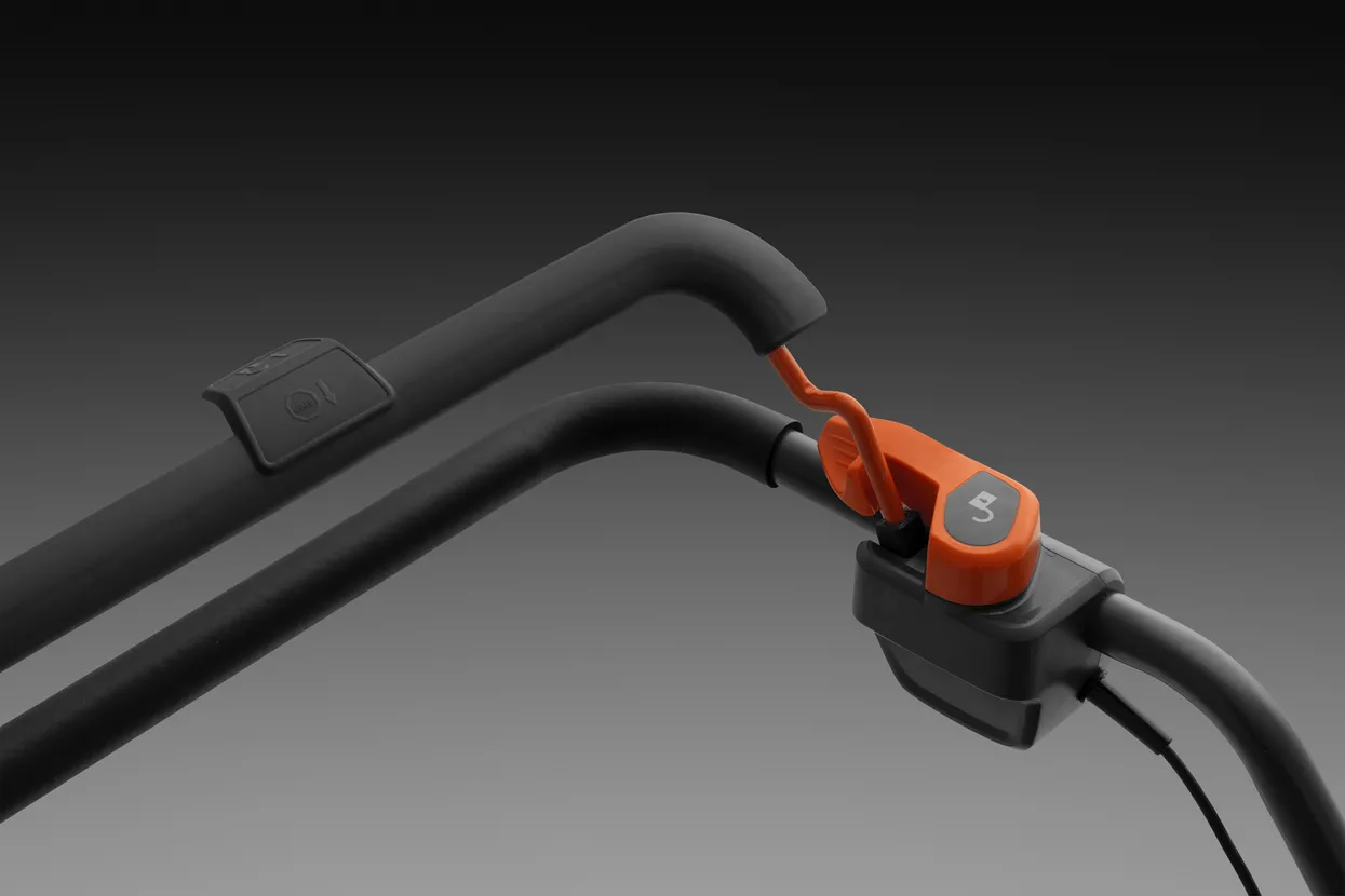 Husqvarna LC137i (nu include acumulator și încărcător)